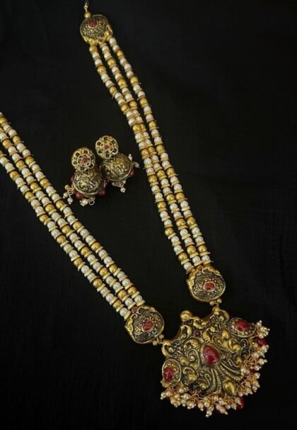 3 layer while golden neclace set